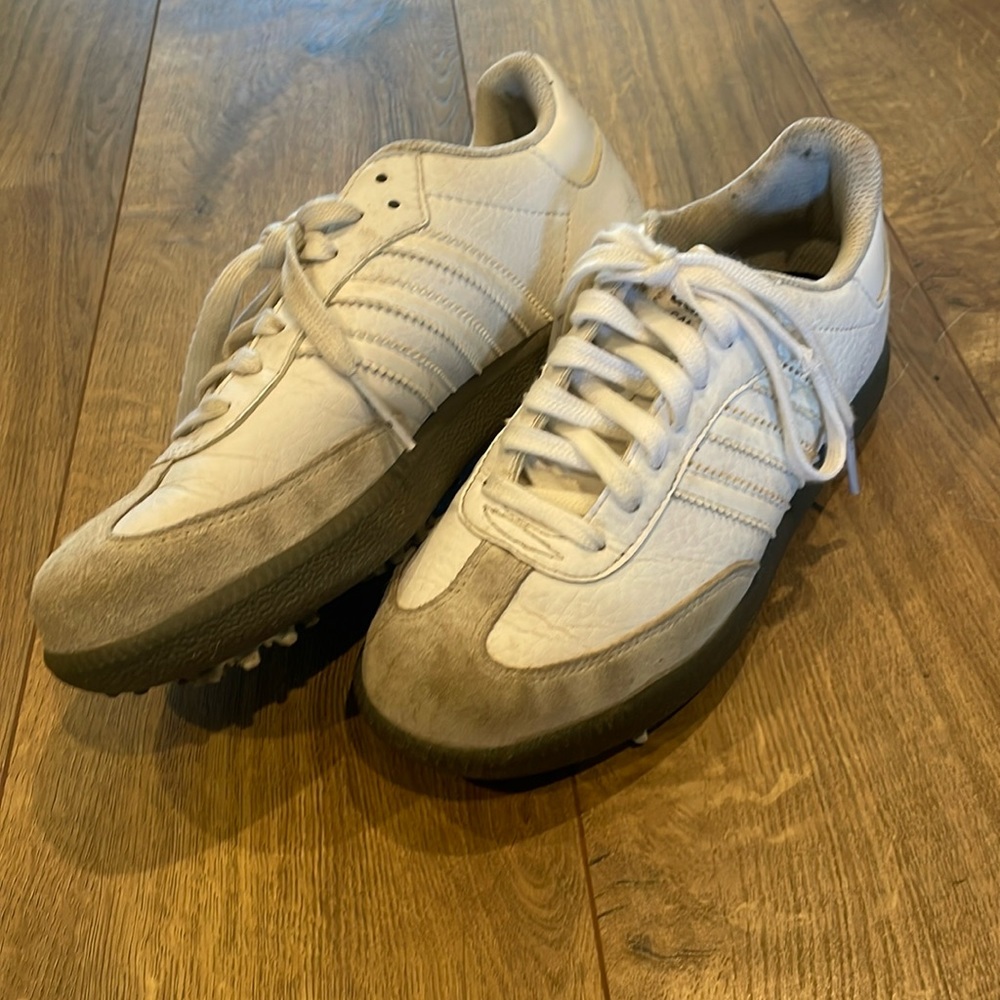 Adidas Samba Golf shoes White size2 w/cleats. Almost new